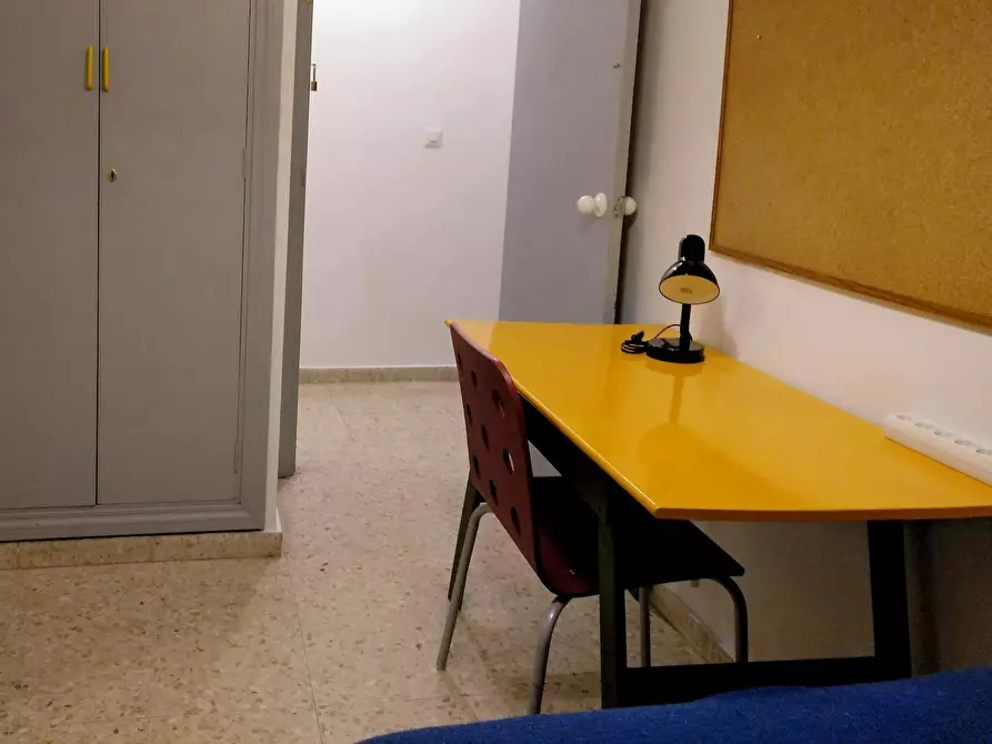 Immagine 3 di Camera in affitto  in Calle Padre Manjón a Sevilla