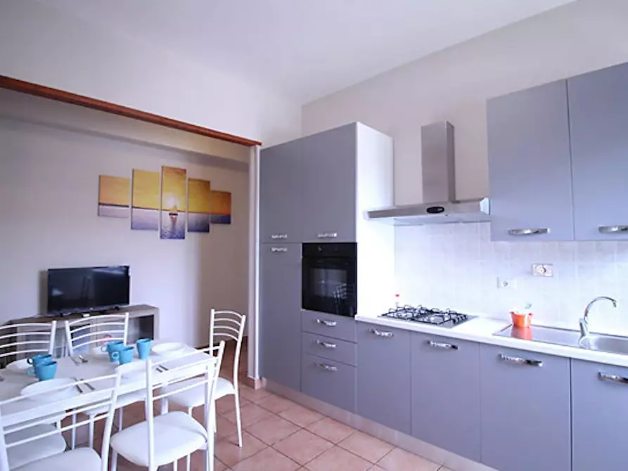 Immagine 5 di Appartamento in affitto  in Via Leopoldo Micucci a Roma