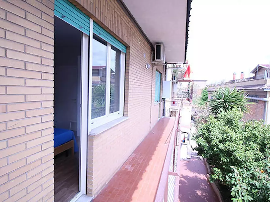 Immagine 10 di Appartamento in affitto  in Via Leopoldo Micucci a Roma