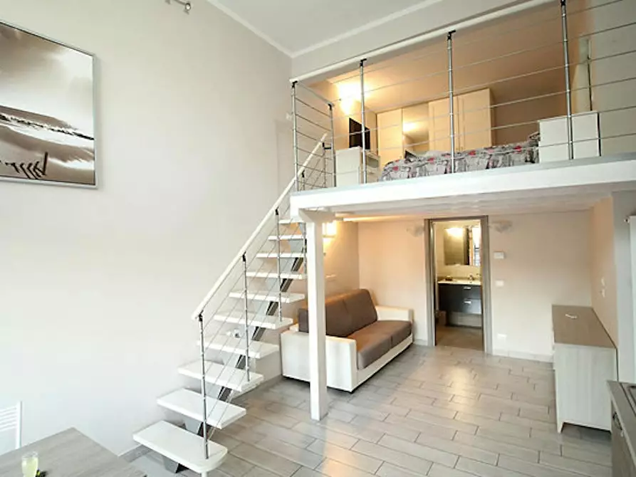 Immagine 1 di Appartamento in affitto  in Via Giuseppe Gregoraci a Roma