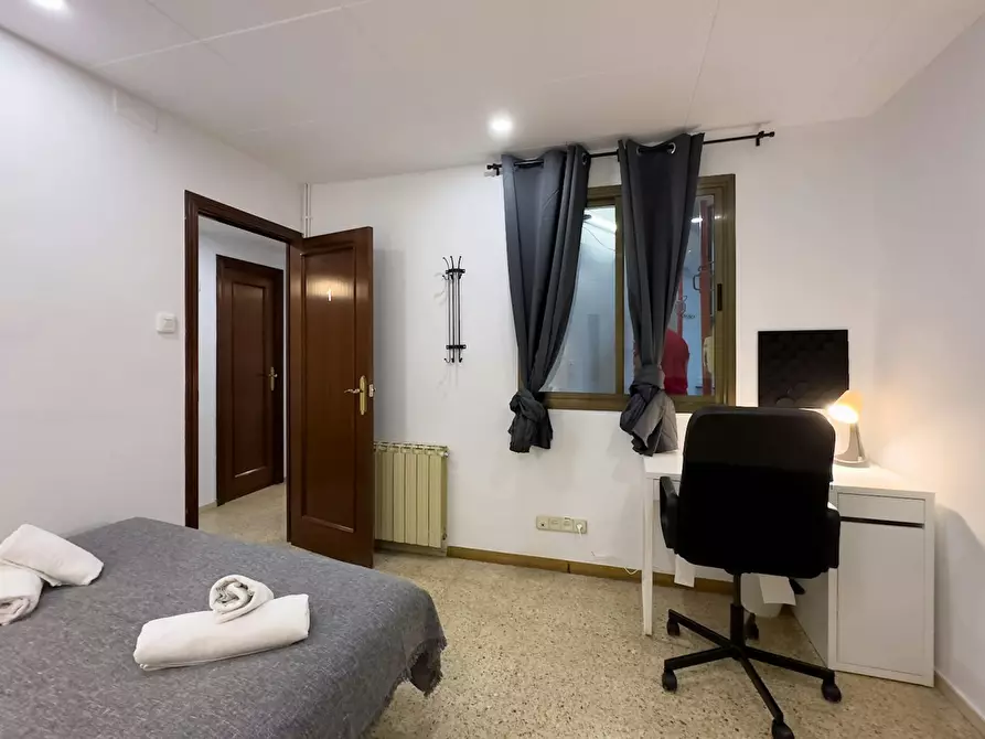 Immagine 2 di Camera in affitto  in Carrer de Vilamarí a Barcelona