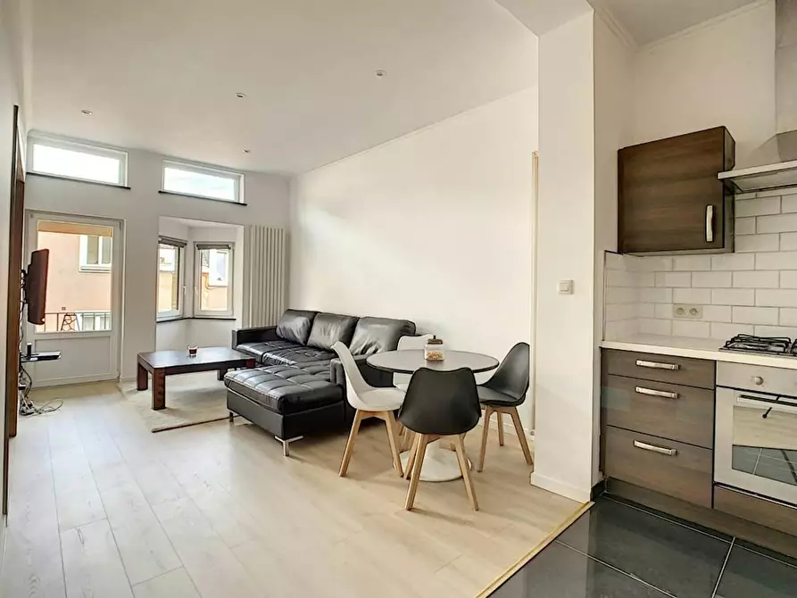 Immagine 4 di Appartamento in affitto  in Chaussée d'Alsemberg a Uccle