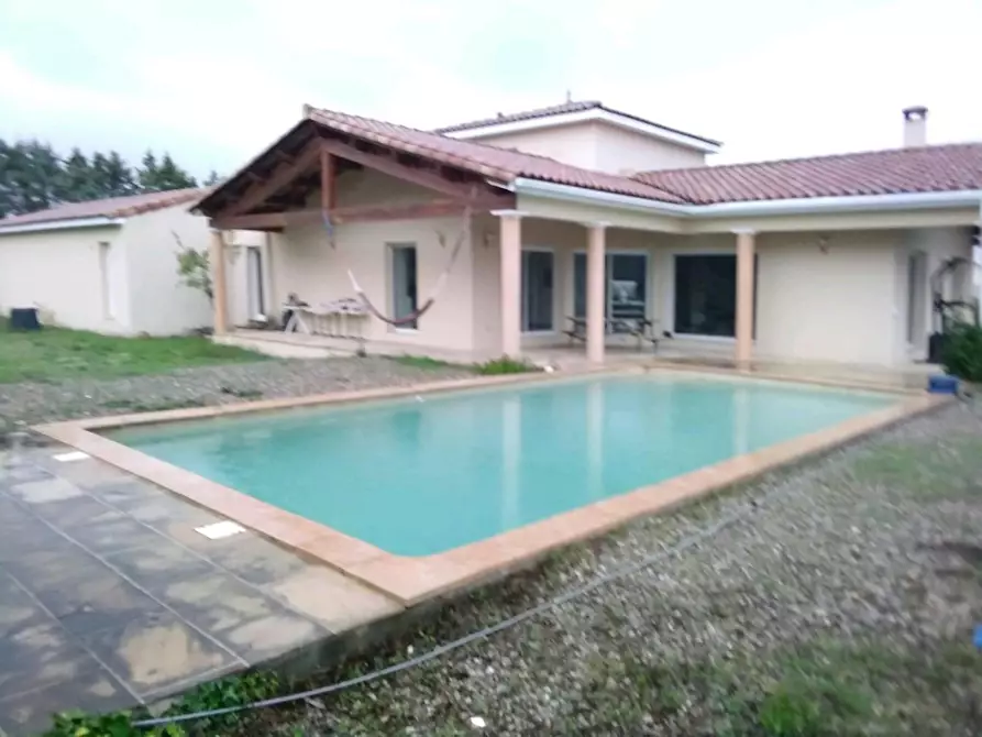 Immagine 2 di Casa indipendente in affitto  in Route de Gignac a Arboras