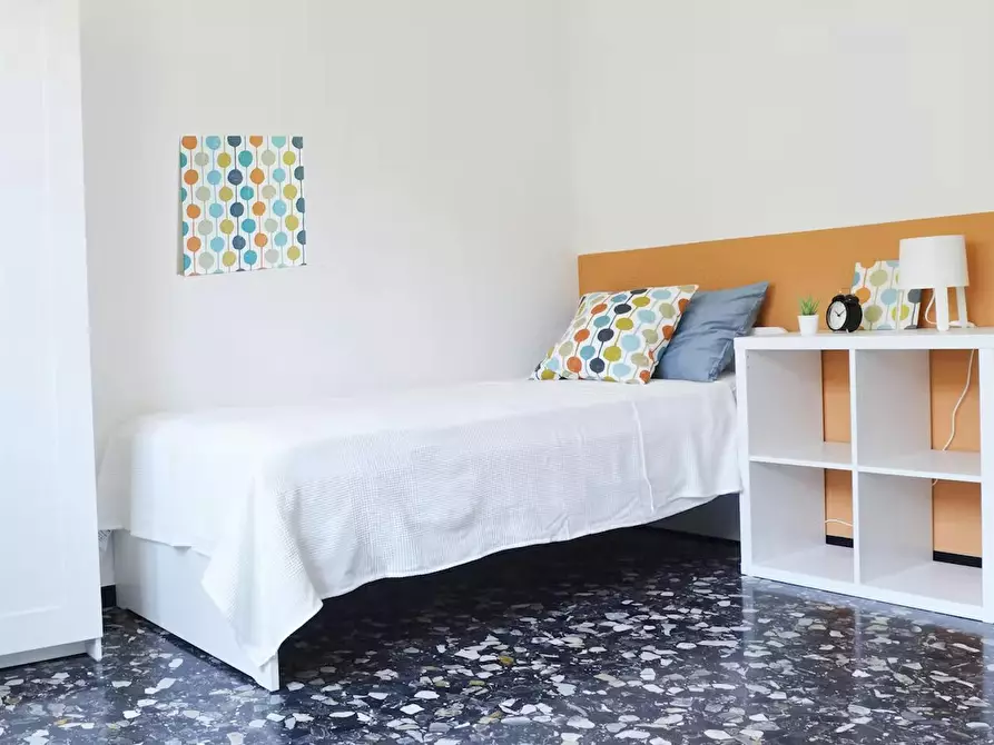 Immagine 2 di Camera in affitto  in Via Giorgio Vasari a Bologna