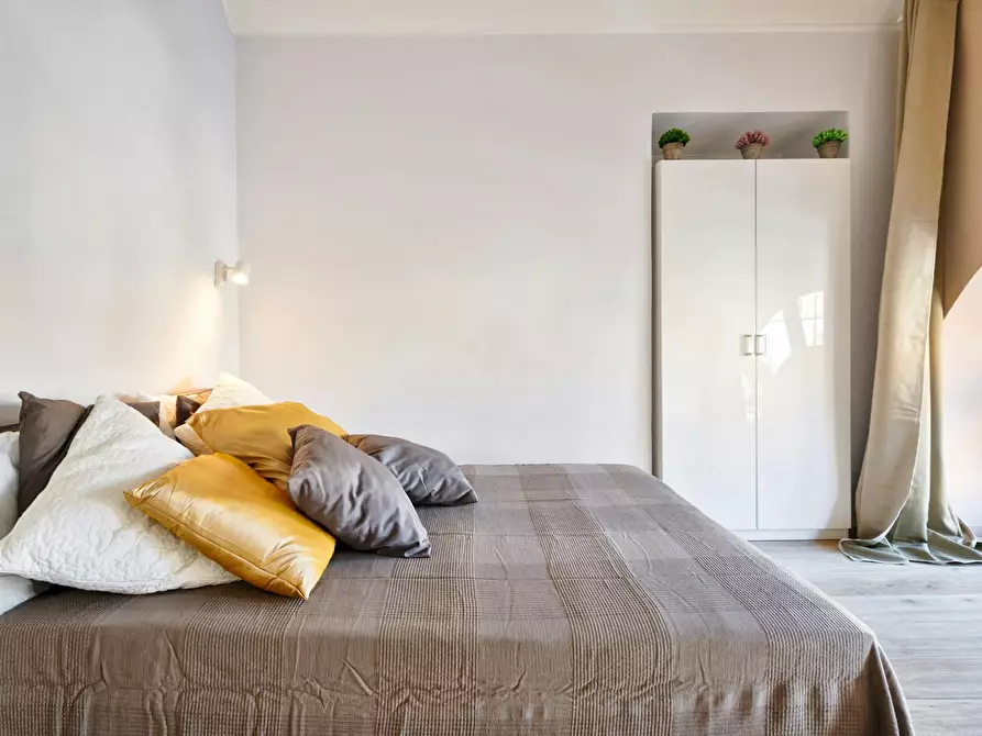 Immagine 2 di Camera in affitto  in Via Nizza a Torino