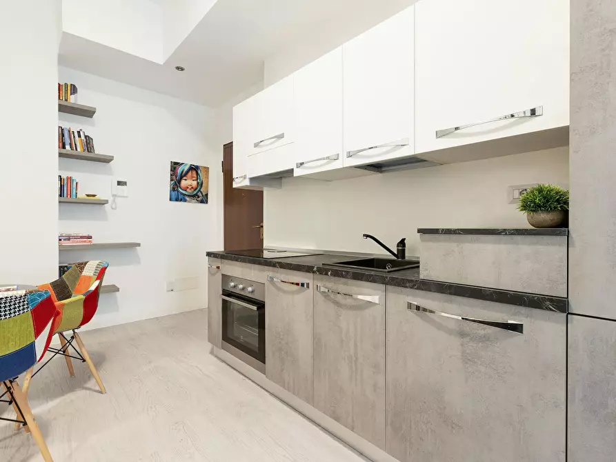 Immagine 6 di Appartamento in affitto  in Viale Tunisia a Milano