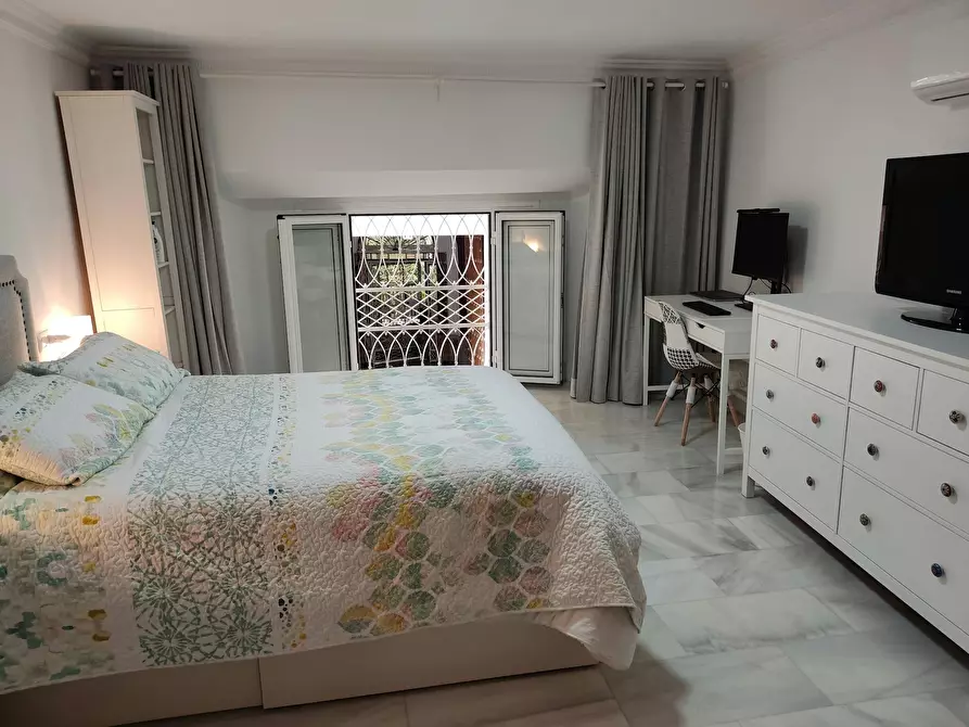 Immagine 5 di Appartamento in affitto  in Calle Pajaritos a Sevilla
