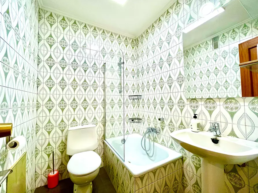 Immagine 8 di Camera in affitto  in Campo Volantin pasealekua a Bilbao