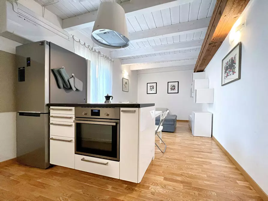 Immagine 3 di Appartamento in affitto  in Via Santo Stefano a Bologna