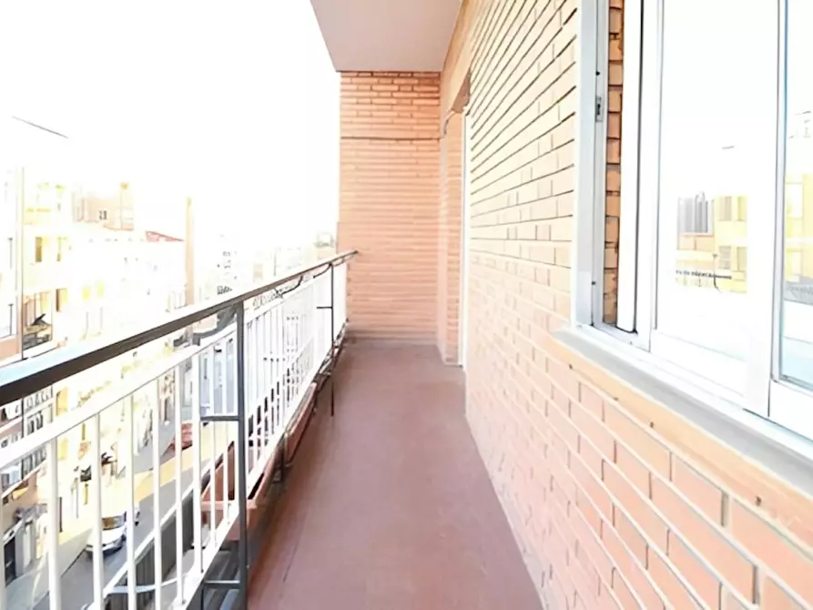 Immagine 6 di Camera in affitto  in Calle Jerónima Llorente a Madrid