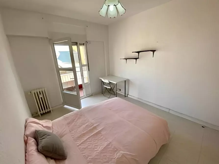 Immagine 4 di Camera in affitto  in Calle Jerónima Llorente a Madrid