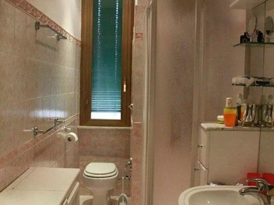 Immagine 7 di Camera in affitto  in Via dei Sulpici a Roma