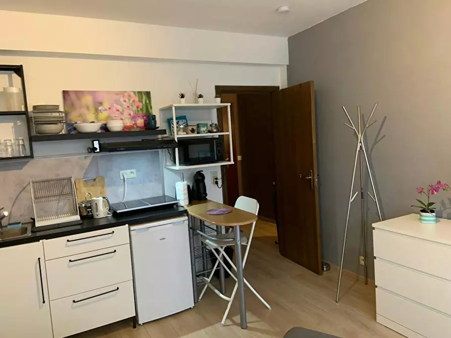 Immagine 4 di Camera in affitto  in Boulevard Edmond Machtens a Molenbeek-Saint-Jean
