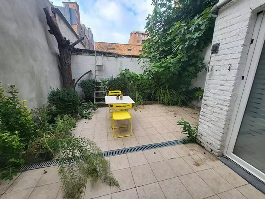 Immagine 6 di Camera condivisa in affitto  in Rue de Montigny a Charleroi