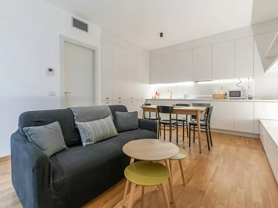 Immagine 1 di Appartamento in affitto  in Via Giacinto Gallina a Milano