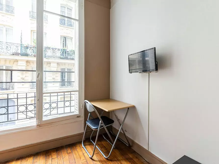 Immagine 6 di Appartamento in affitto  in Rue de Tocqueville a Paris 17