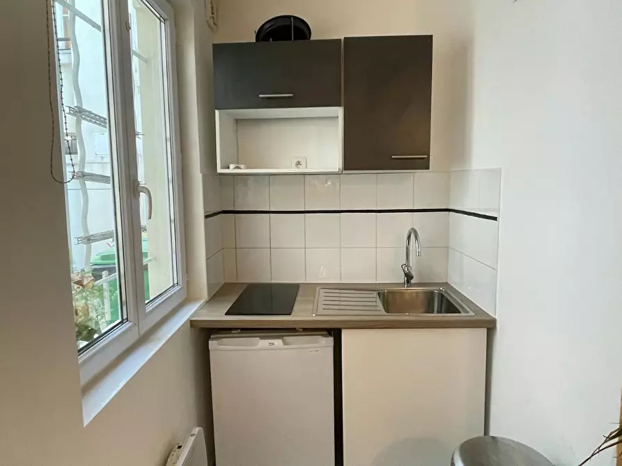 Immagine 6 di Appartamento in affitto  in Rue des Dames a Paris 17
