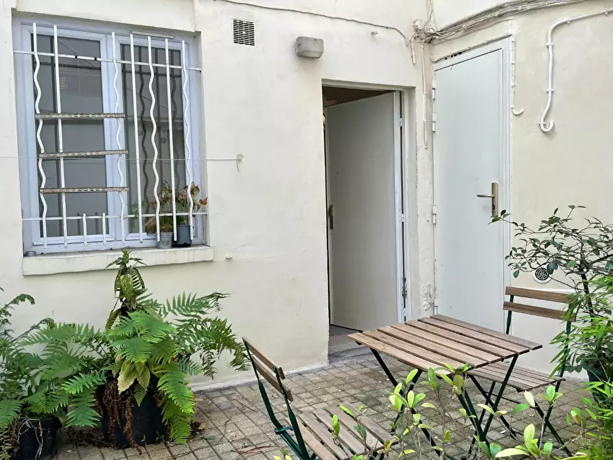 Immagine 8 di Appartamento in affitto  in Rue des Dames a Paris 17