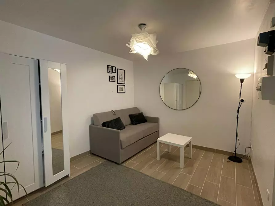 Immagine 1 di Appartamento in affitto  in Rue des Dames a Paris 17