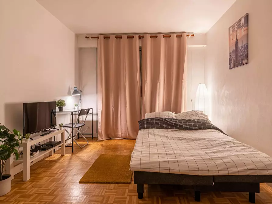 Immagine 4 di Appartamento in affitto  in Rue de Montreuil a Paris