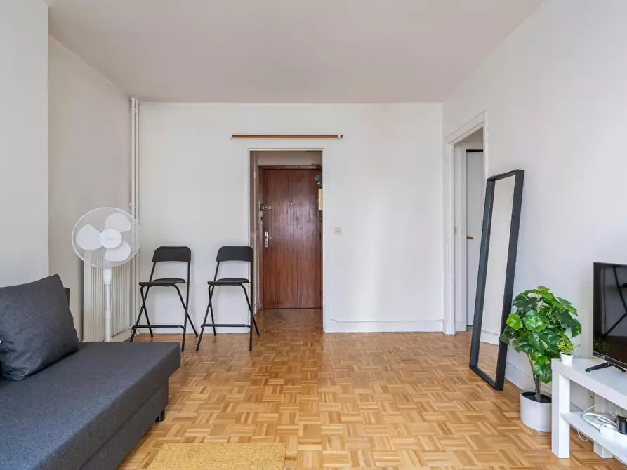 Immagine 2 di Appartamento in affitto  in Rue de Montreuil a Paris