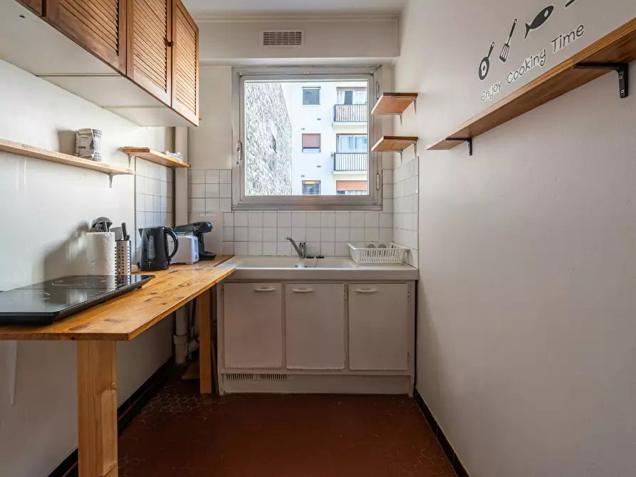 Immagine 7 di Appartamento in affitto  in Rue de Montreuil a Paris