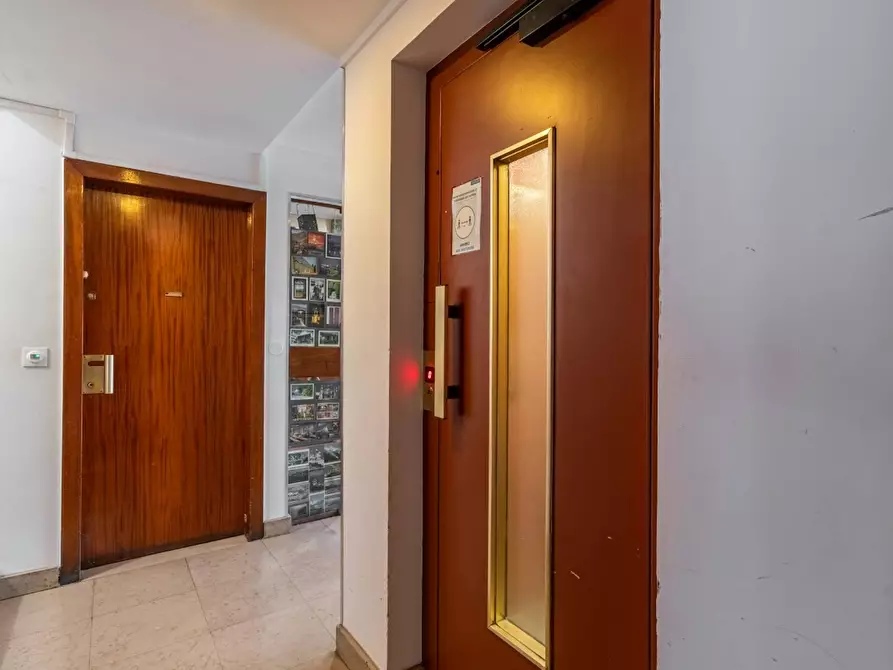 Immagine 9 di Appartamento in affitto  in Rue de Montreuil a Paris