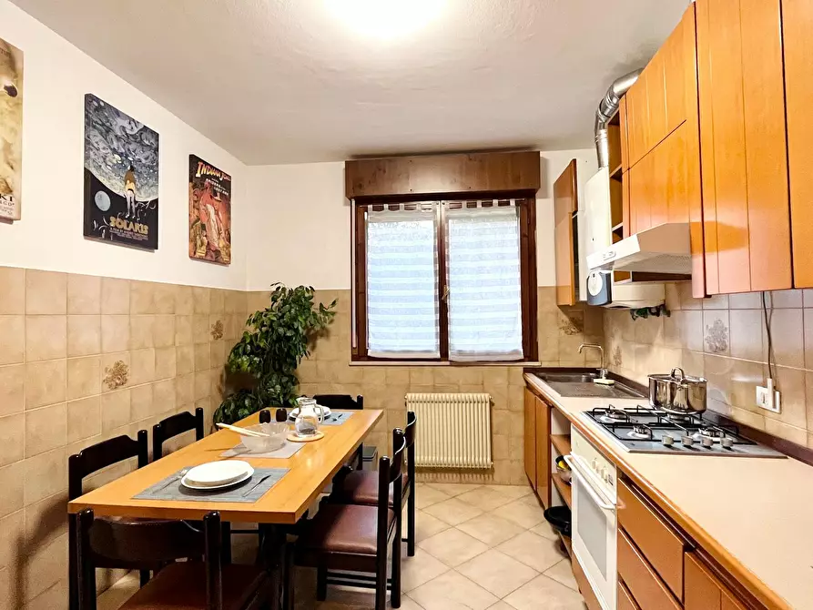 Immagine 10 di Camera in affitto  in Via Fratelli Carraro a Padova