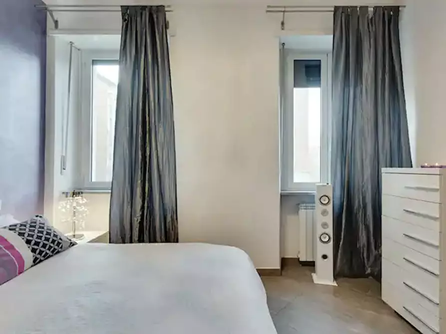 Immagine 10 di Camera in affitto  in Via Arnaldo da Brescia a Torino