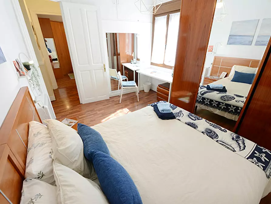 Immagine 6 di Camera in affitto  in Zabalbide kalea a Bilbao