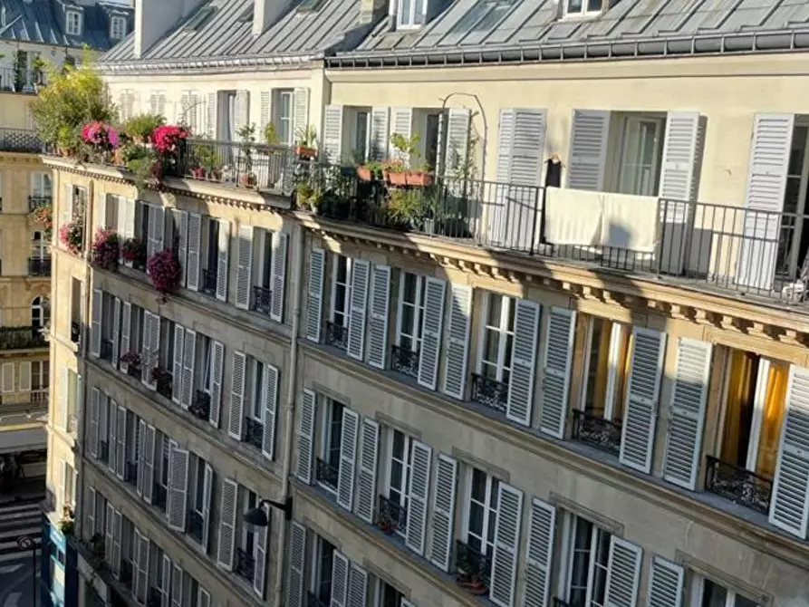 Immagine 10 di Appartamento in affitto  in Rue de Saussure a Paris 17