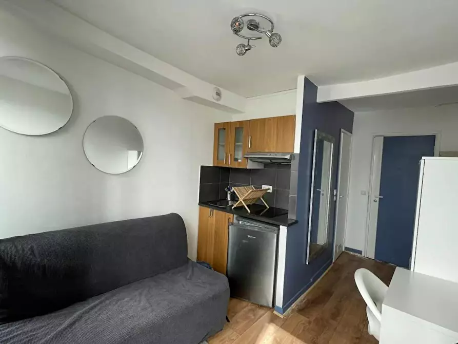 Immagine 4 di Appartamento in affitto  in Rue de Saussure a Paris 17