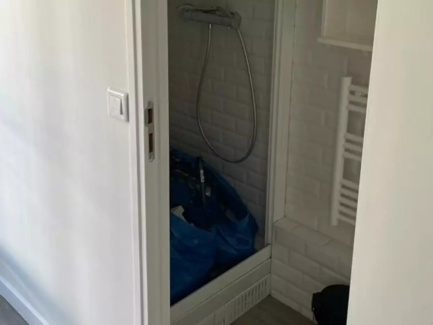 Immagine 7 di Appartamento in affitto  in Rue de Saussure a Paris 17