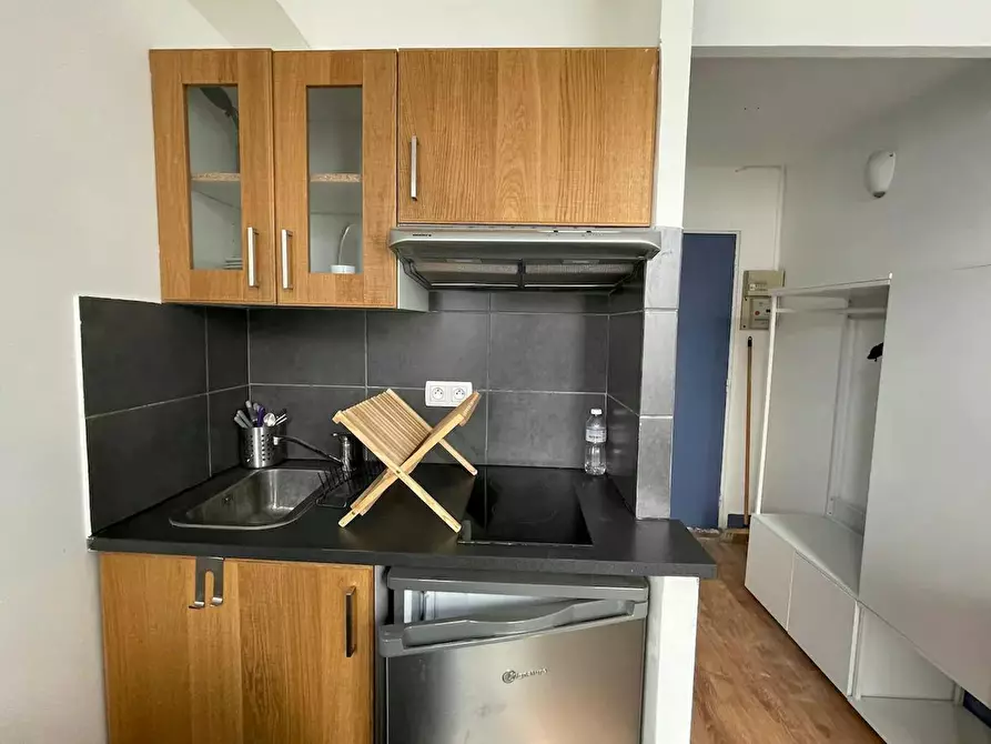 Immagine 3 di Appartamento in affitto  in Rue de Saussure a Paris 17