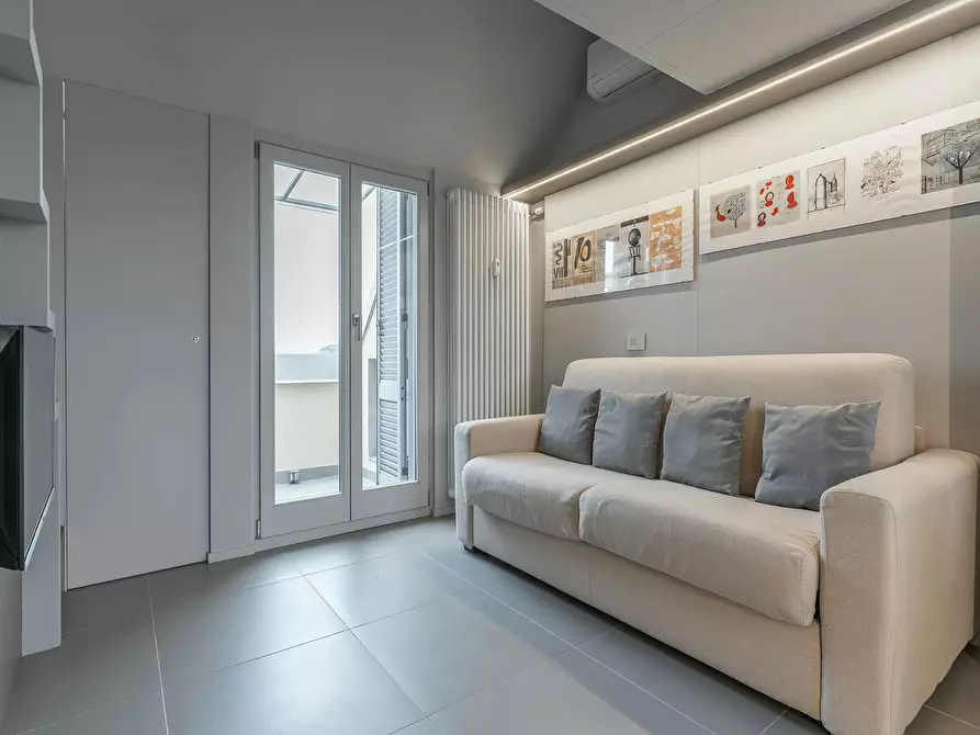 Immagine 2 di Appartamento in affitto  in Via Giulio e Corrado Venini a Milano
