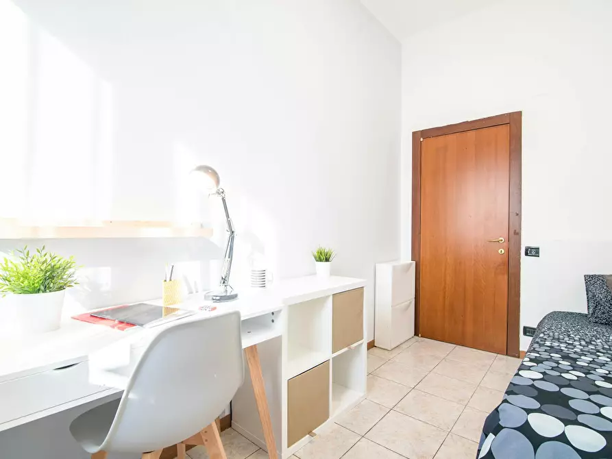 Immagine 3 di Camera in affitto  in Via Tiziano Aspetti a Padova