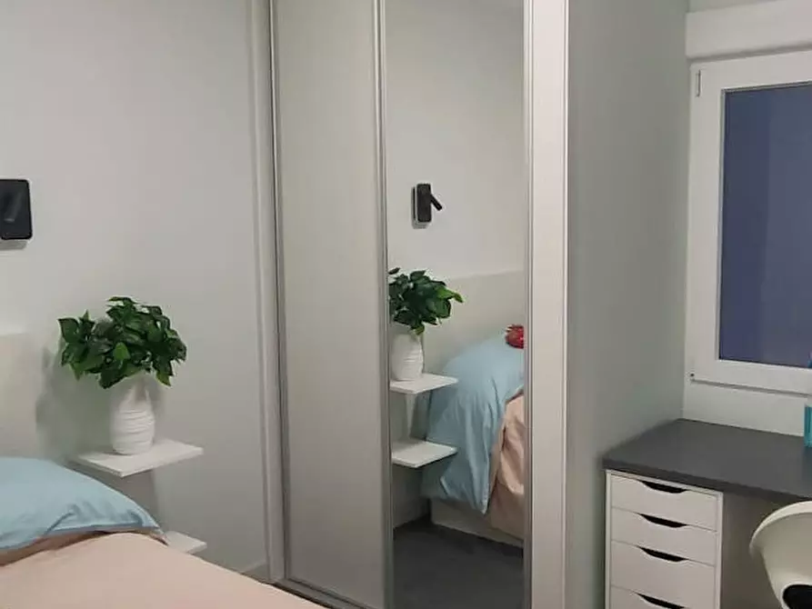 Immagine 4 di Camera in affitto  in Paseo del Doctor Torres Villarroel a Salamanca