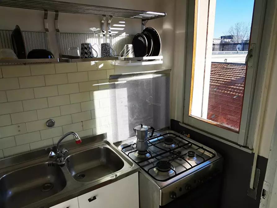 Immagine 4 di Camera in affitto  in Via Makallè a Padova