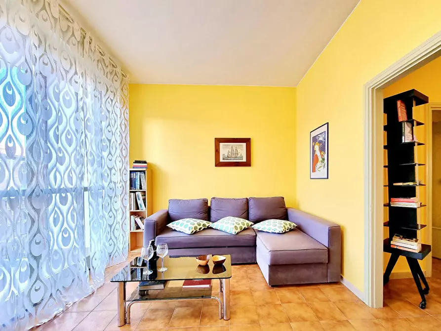 Immagine 3 di Casa indipendente in affitto  in Via Luigi Chiarelli a Milano