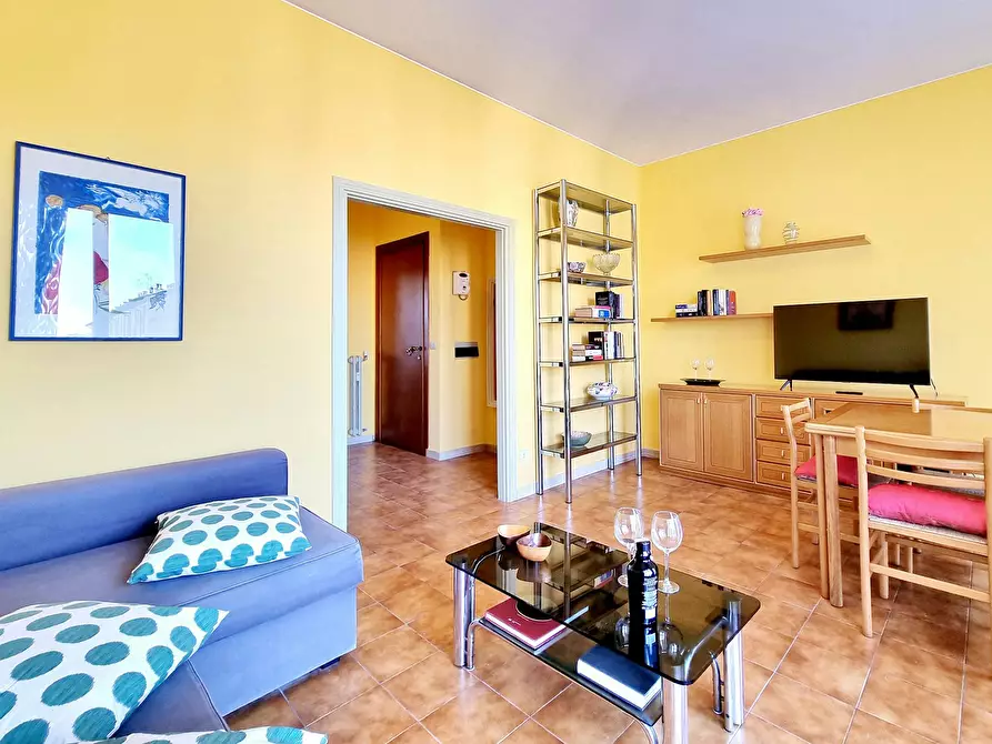 Immagine 5 di Casa indipendente in affitto  in Via Luigi Chiarelli a Milano