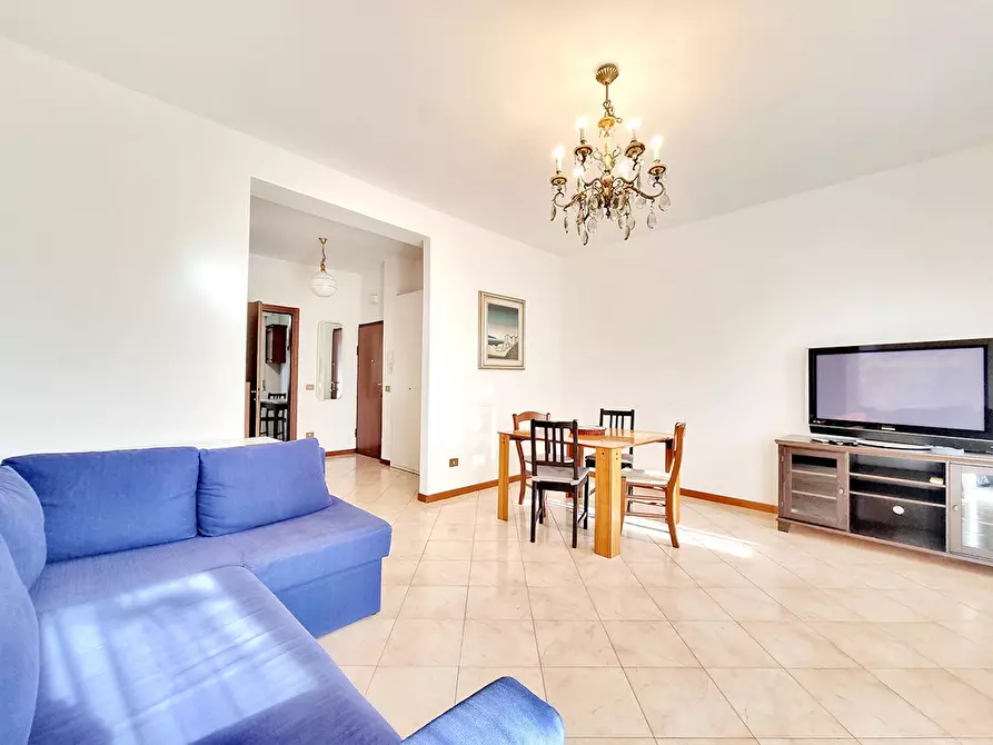 Immagine 5 di Appartamento in affitto  in Via Giuseppe Carozzi a Milano