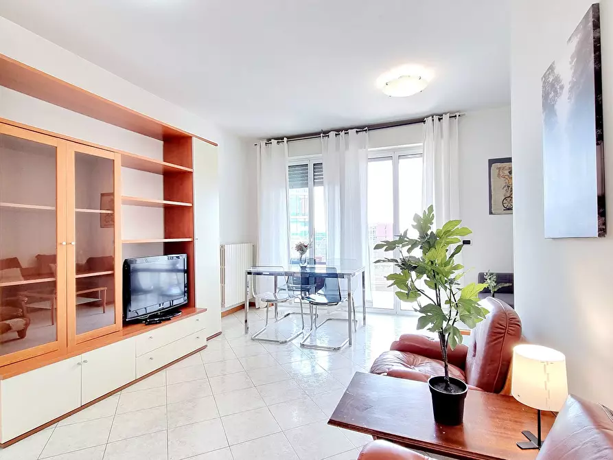 Immagine 2 di Appartamento in affitto  in Via Giacomo Manzù a Milano