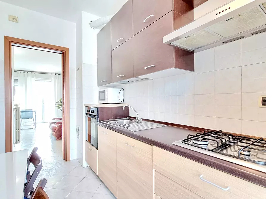 Immagine 10 di Appartamento in affitto  in Via Giacomo Manzù a Milano