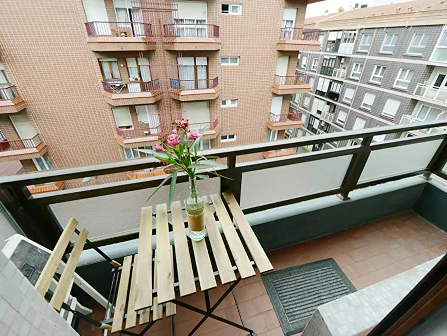 Immagine 10 di Camera in affitto  in Allende auzoa a Bilbao