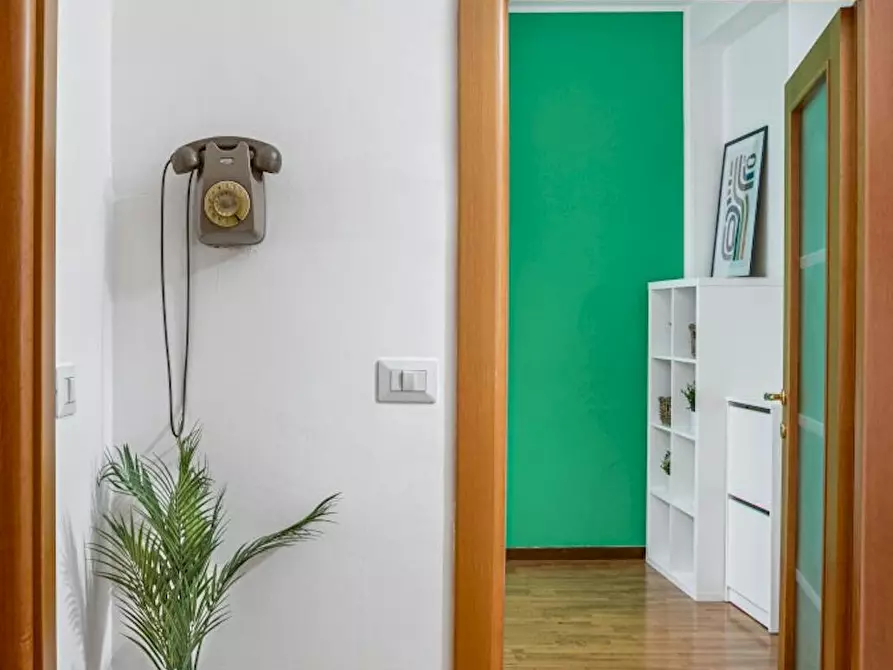 Immagine 9 di Camera in affitto  in Via Tavazzano a Milano