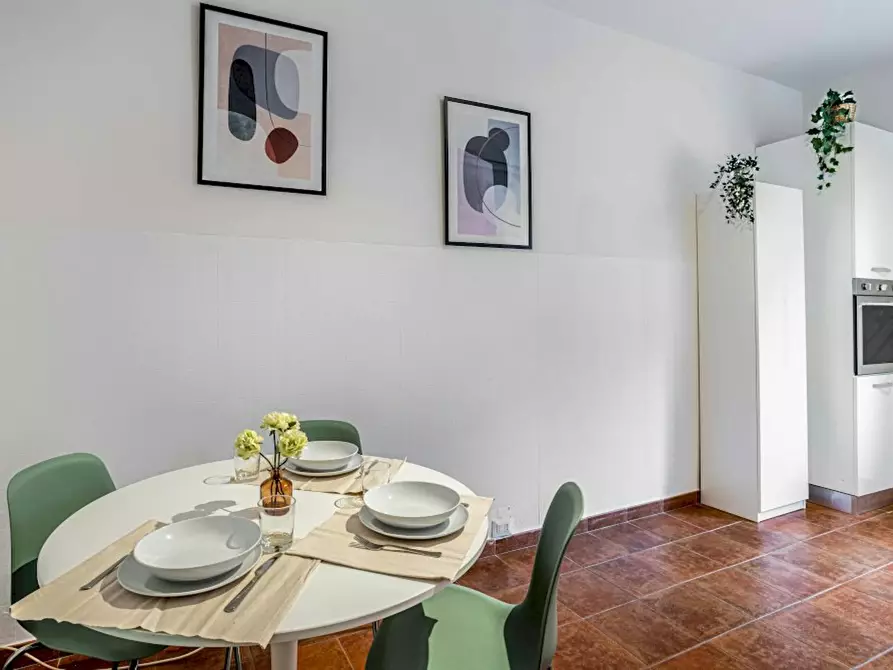 Immagine 4 di Camera in affitto  in Via Tavazzano a Milano