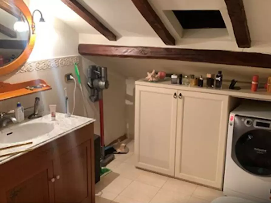 Immagine 9 di Appartamento in affitto  in Viale Giosuè Carducci a Bologna