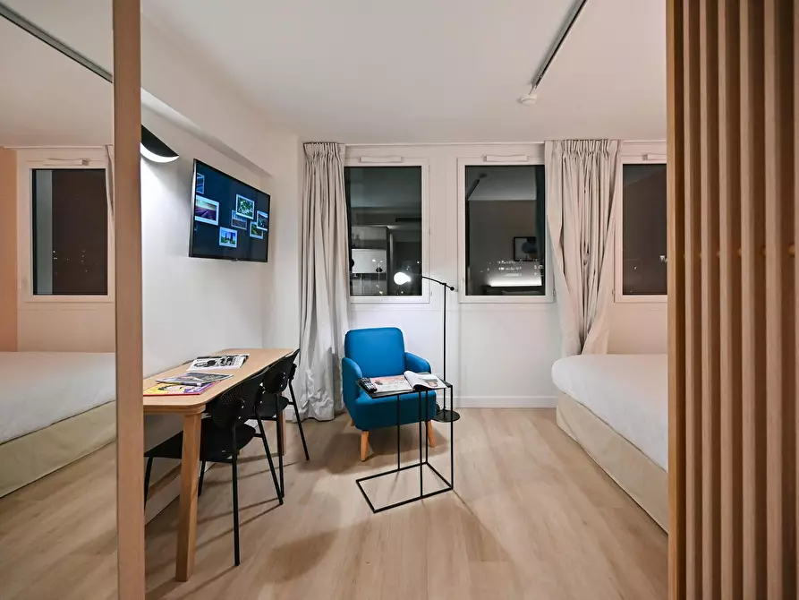 Immagine 2 di Appartamento in affitto  in Boulevard Gallieni a Issy-les-Moulineaux
