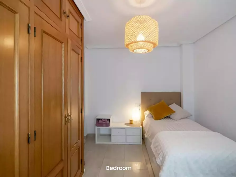 Immagine 3 di Camera in affitto  in Carrer del Doctor Vicente Pallarés a Valencia