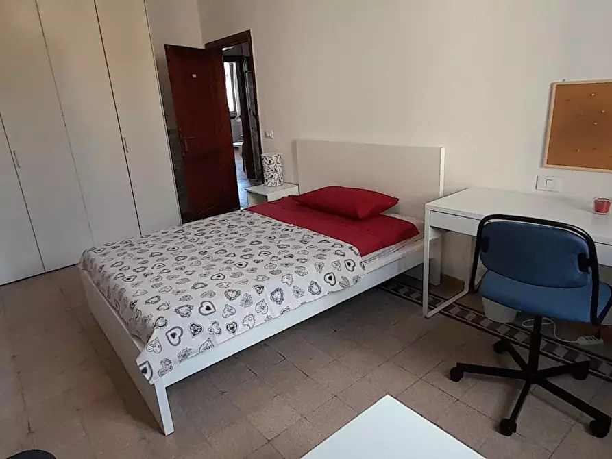 Immagine 2 di Camera in affitto  in Via Giambattista Lulli a Firenze
